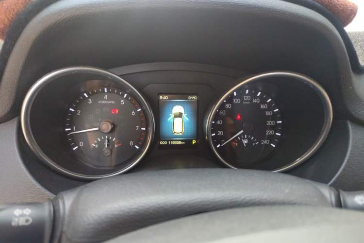 Used Haval H6 Coupe 2015 Blue Label 2.0T Automatic Two-Wheel Drive Prestige Model Instrument Cluster