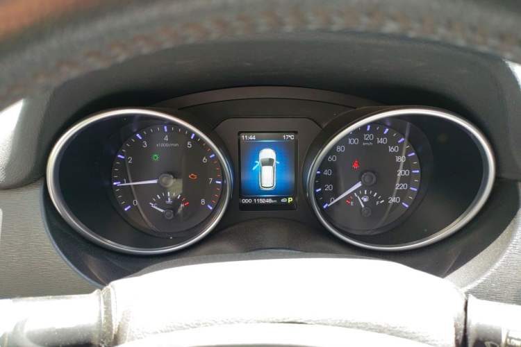 Used Haval H6 Coupe 2015 Blue Label 2.0T Automatic Two-Wheel Drive Elite Model Instrument Cluster
