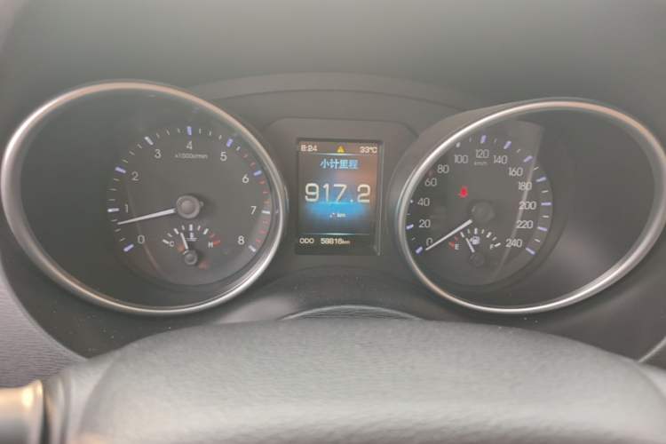 Used Haval H6 Coupe 2015 Blue Label 2.0T Manual Two-Wheel-Drive Elite Model Instrument Cluster
