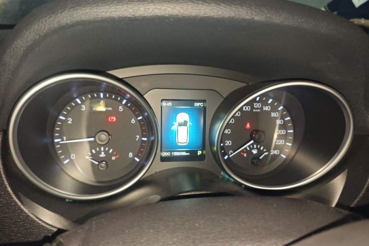 Used Haval H6 Coupe 2015 Blue Label 2.0T Automatic Two-Wheel Drive Prestige Model Instrument Cluster