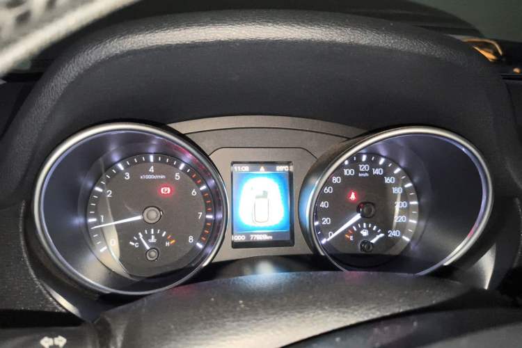 Used Haval H6 Coupe 2015 Blue-Label 2.0T Manual Two-Wheel Drive Prestige Model Instrument Cluster