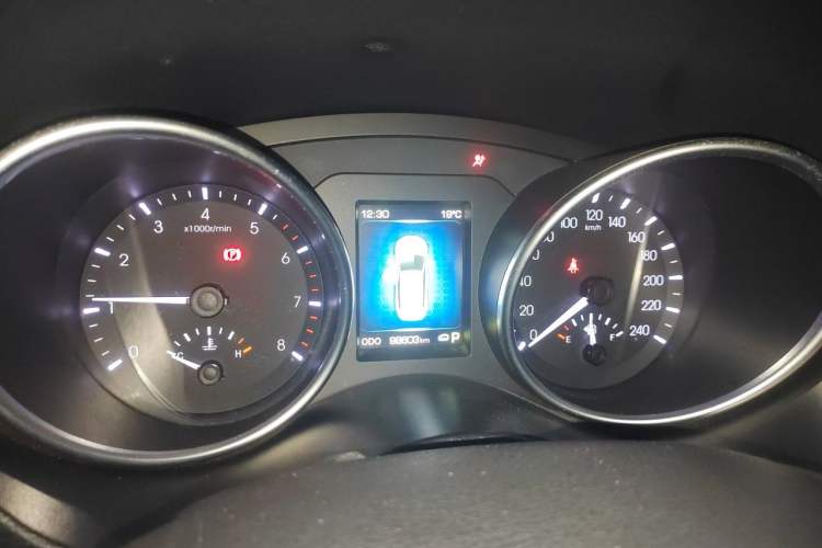 Used Haval H6 Coupe 2015 Blue Label 2.0T Automatic Two-Wheel Drive Prestige Model Instrument Cluster