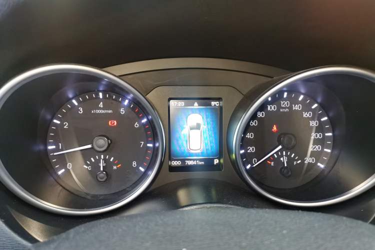 Used Haval H6 Coupe 2015 Blue Label 2.0T Automatic Two-Wheel Drive Elite Model Instrument Cluster