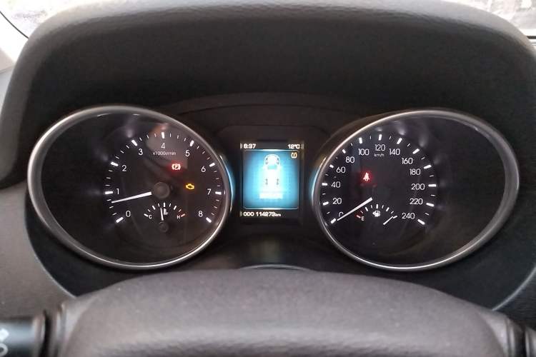 Used Haval H6 Coupe 2015 Blue Label 2.0T Manual Two-Wheel-Drive Elite Model Instrument Cluster