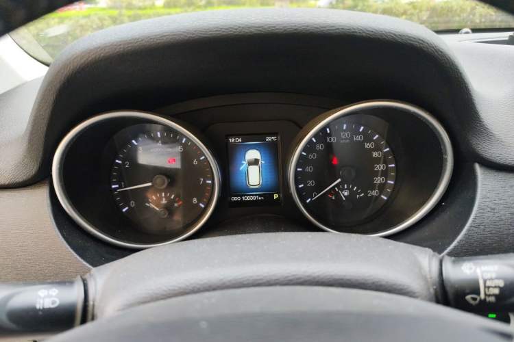 Used Haval H6 Coupe 2015 Blue Label 2.0T Automatic Two-Wheel Drive Elite Model Instrument Cluster