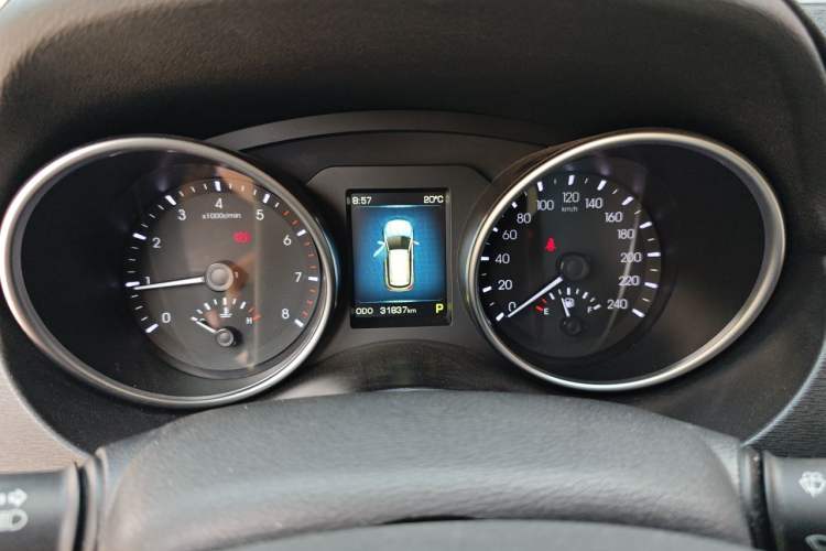 Used Haval H6 Coupe 2015 Blue Label 2.0T Automatic Two-Wheel Drive Prestige Model Instrument Cluster