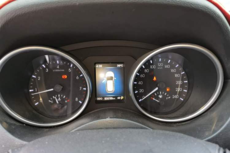 Used Haval H6 Coupe 2015 Blue Label 2.0T Automatic Two-Wheel Drive Elite Model Instrument Cluster