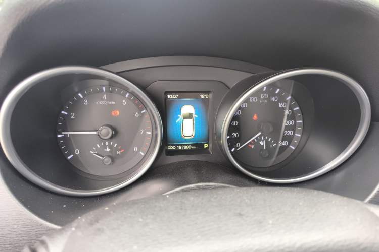 Used Haval H6 Coupe 2015 Blue Label 2.0T Automatic Two-Wheel Drive Elite Model Instrument Cluster