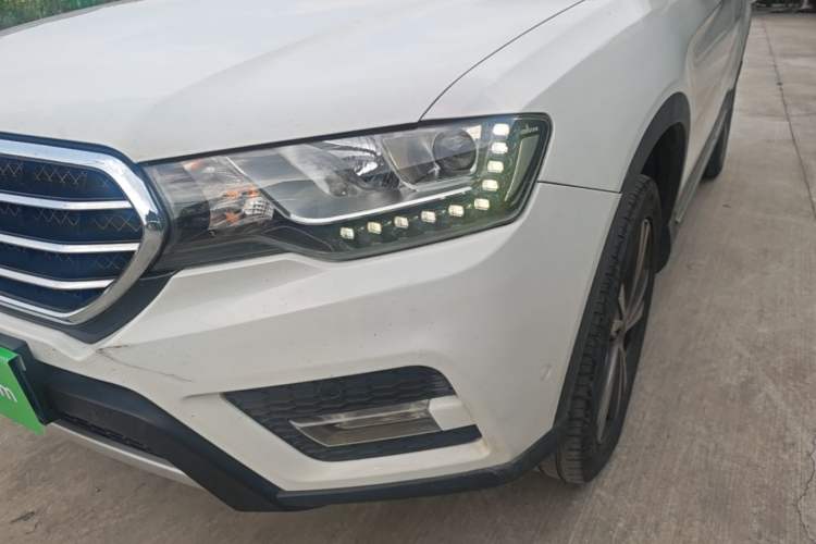 Used Haval H6 Coupe 2015 Blue Label 2.0T Automatic Two-Wheel Drive Elite Model Left Front Headlight