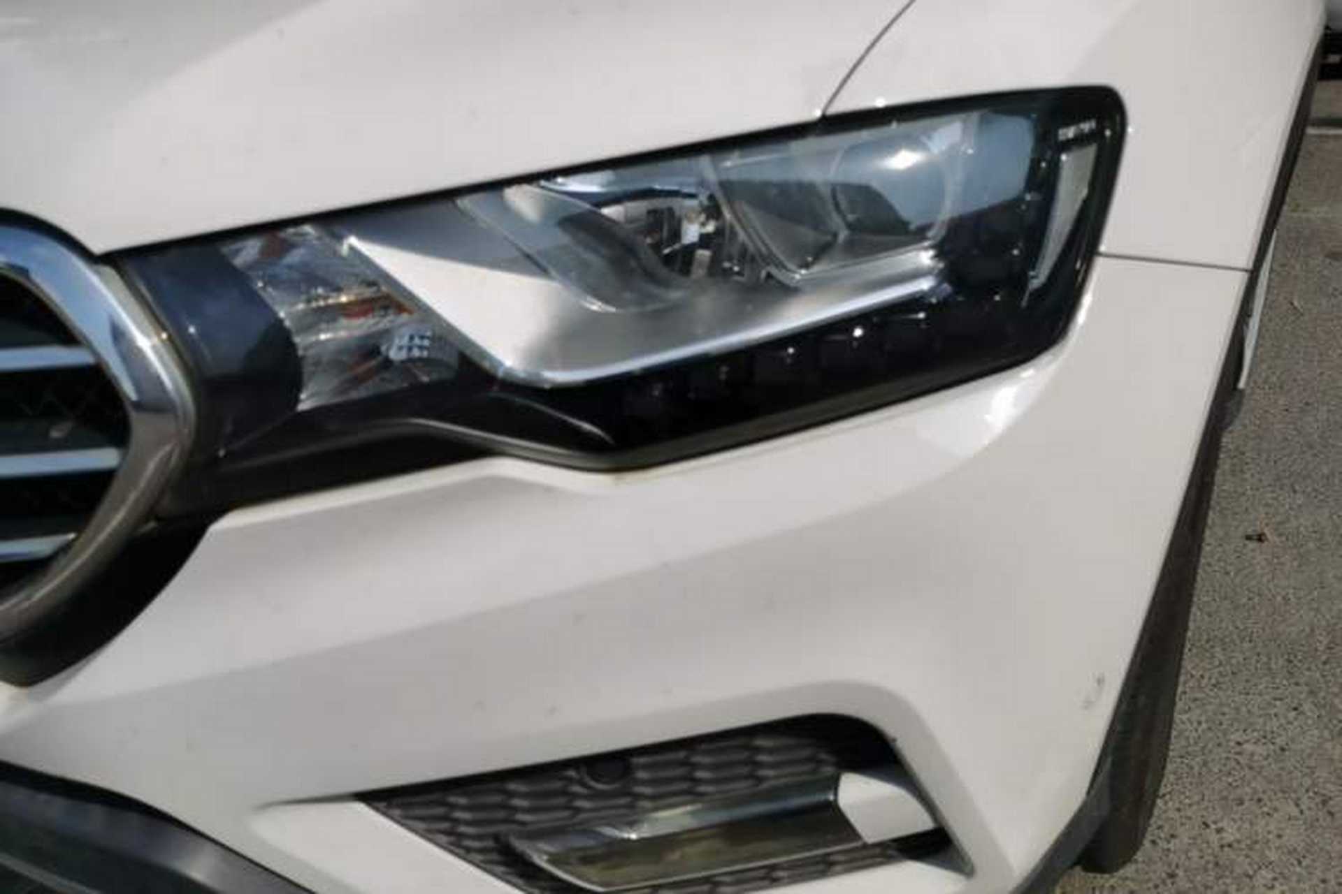 Used Haval H6 Coupe 2015 Blue Label 2.0T Manual Two-Wheel-Drive Elite Model Left Front Headlight
