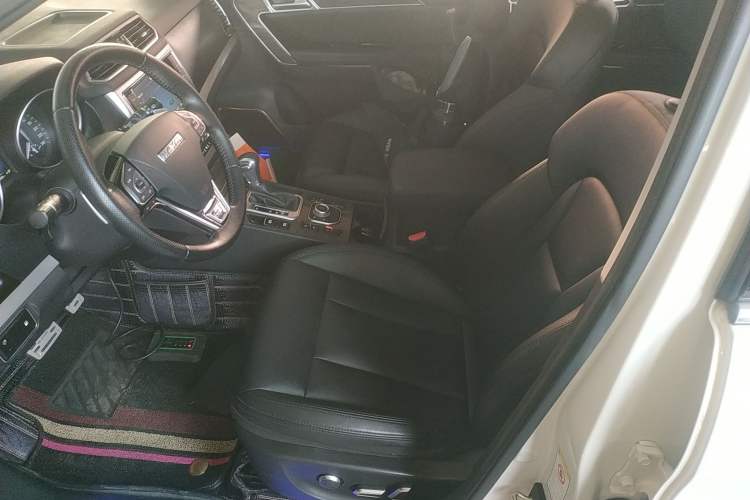 Used Haval H6 Coupe 2015 Blue Label 2.0T Automatic Two-Wheel Drive Prestige Model Left Front Seat