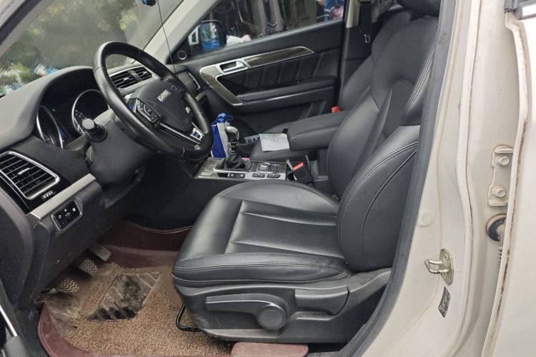 Used Haval H6 Coupe 2015 Blue-Label Facelift 2.0T Manual Two-Wheel Drive Urban Version Left Front Seat