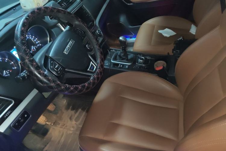 Used Haval H6 Coupe 2015 Blue Label 2.0T Manual Two-Wheel Drive Urban Model Left Front Seat