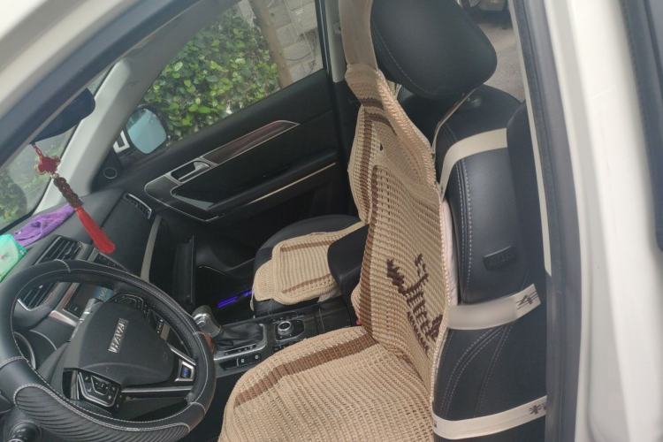 Used Haval H6 Coupe 2015 Blue Label 2.0T Automatic Two-Wheel Drive Prestige Model Left Front Seat