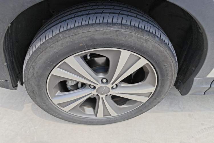 Used Haval H6 Coupe 2015 Blue Label 2.0T Automatic Two-Wheel Drive Elite Model Left Front Wheel Hub