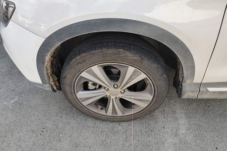Used Haval H6 Coupe 2015 Blue Label 2.0T Automatic Two-Wheel Drive Elite Model Left Front Wheel Hub