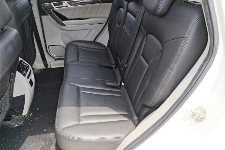 Used Haval H6 Coupe 2015 Blue Label 2.0T Automatic Two-Wheel Drive Elite Model Left Rear Seat