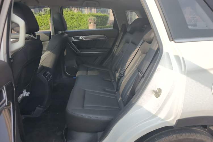Used Haval H6 Coupe 2015 Blue Label 2.0T Manual Two-Wheel-Drive Elite Model Left Rear Seat