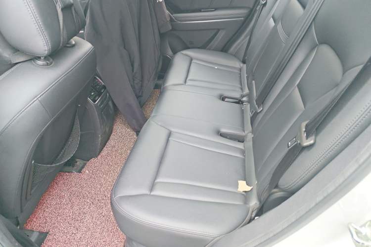 Used Haval H6 Coupe 2015 Blue Label 2.0T Automatic Two-Wheel Drive Elite Model Left Rear Seat