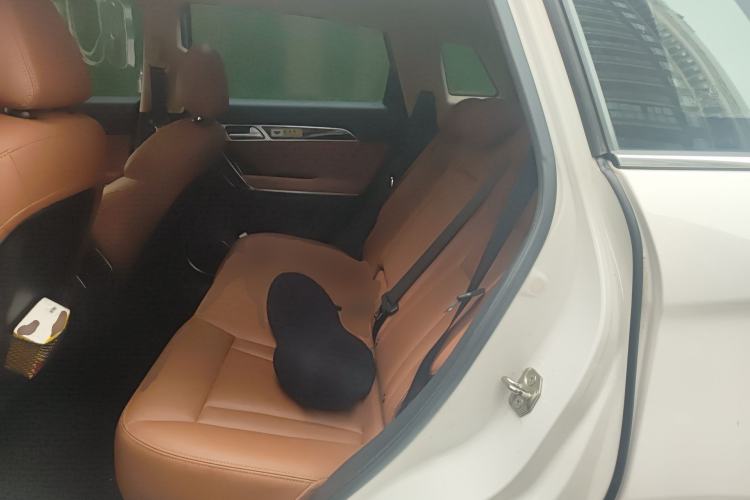 Used Haval H6 Coupe 2015 Blue Label 2.0T Automatic Two-Wheel Drive Prestige Model Left Rear Seat