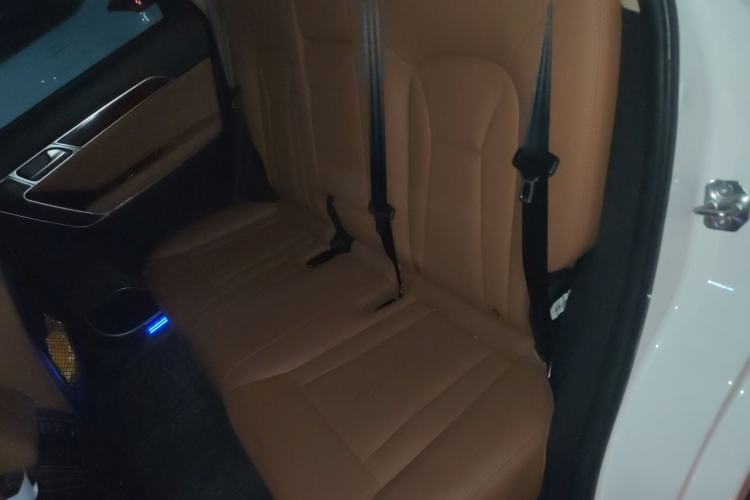 Used Haval H6 Coupe 2015 Blue Label 2.0T Manual Two-Wheel Drive Urban Model Left Rear Seat