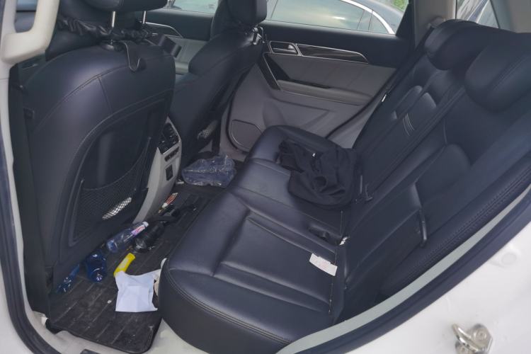 Used Haval H6 Coupe 2015 Blue Label 2.0T Automatic Two-Wheel Drive Prestige Model Left Rear Seat