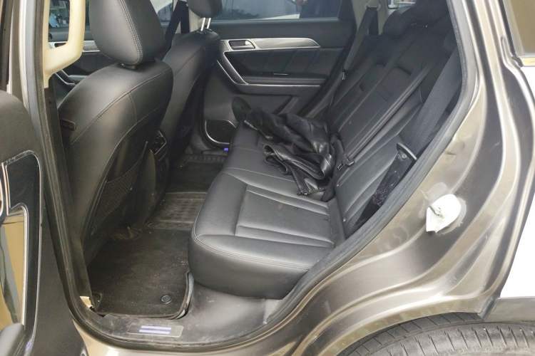 Used Haval H6 Coupe 2015 Blue Label 2.0T Automatic Two-Wheel Drive Elite Model Left Rear Seat
