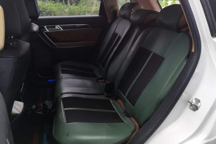 Used Haval H6 Coupe 2015 Blue Label 2.0T Manual Two-Wheel-Drive Elite Model Left Rear Seat