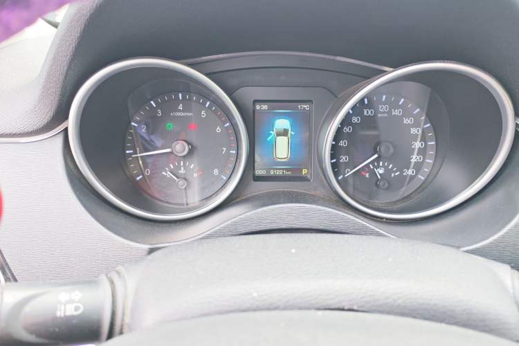 Used Haval H6 Coupe 2015 Blue Label 2.0T Automatic Two-Wheel Drive Elite Model Odometer Close Up