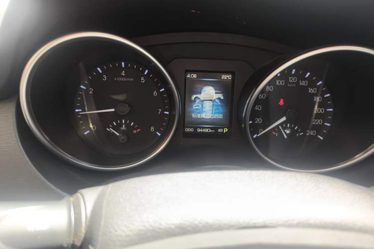 Used Haval H6 Coupe 2015 Blue Label 2.0T Automatic Two-Wheel Drive Prestige Model Odometer Close Up