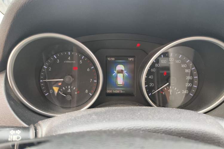 Used Haval H6 Coupe 2015 Blue Label 2.0T Manual Two-Wheel-Drive Elite Model Odometer Close Up