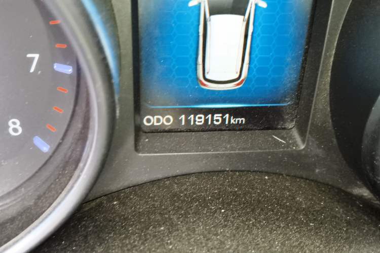 Used Haval H6 Coupe 2015 Blue Label 2.0T Manual 4x4 Elite Model Odometer Close Up