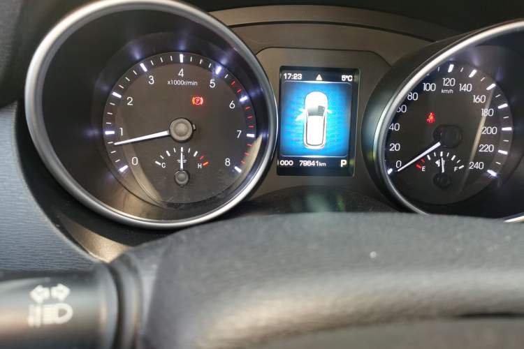 Used Haval H6 Coupe 2015 Blue Label 2.0T Automatic Two-Wheel Drive Elite Model Odometer Close Up