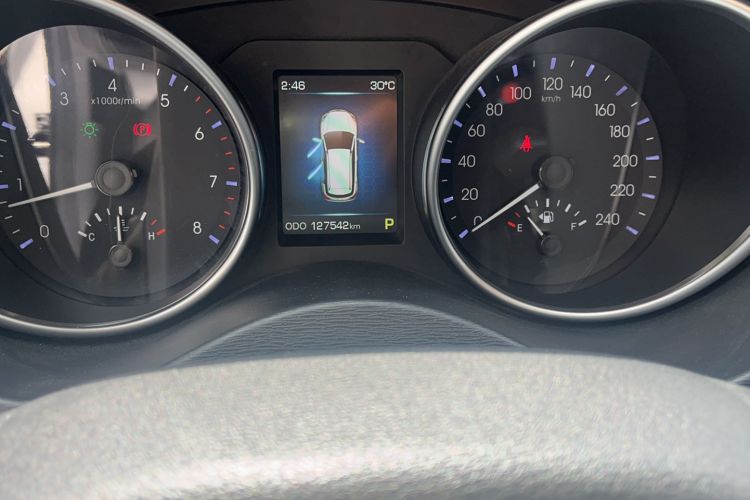 Used Haval H6 Coupe 2015 Blue Label 2.0T Automatic Two-Wheel Drive Elite Model Odometer Close Up
