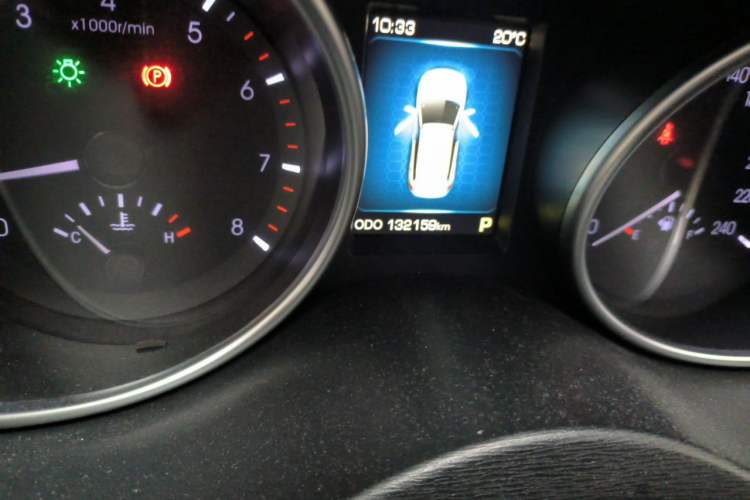 Used Haval H6 Coupe 2015 Blue Label 2.0T Automatic Two-Wheel Drive Elite Model Odometer Close Up