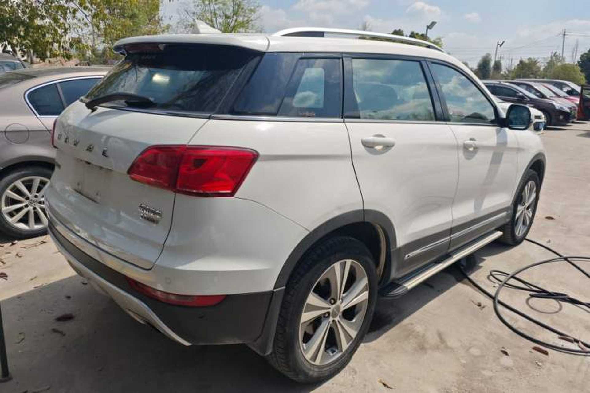 Used Haval H6 Coupe 2015 Blue-Label 2.0T Manual Two-Wheel Drive Prestige Model Rear Right 45 Deg