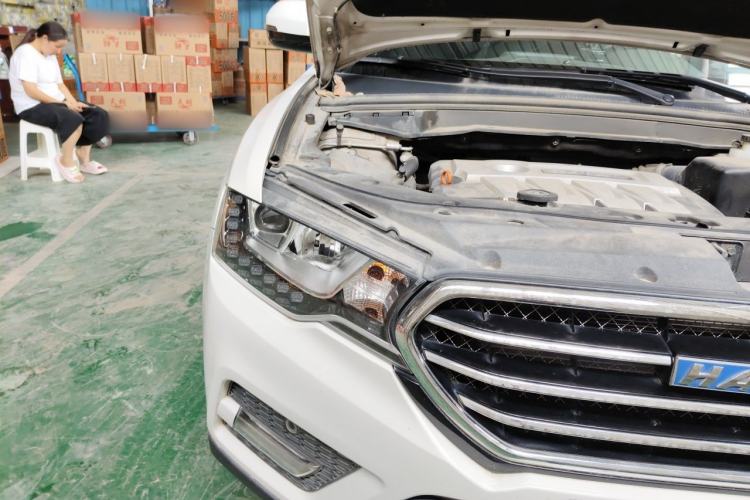 Used Haval H6 Coupe 2015 Blue Label 2.0T Manual 4x4 Elite Model Right Front Headlight