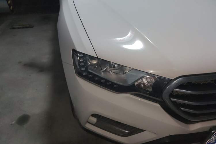 Used Haval H6 Coupe 2015 Blue Label 2.0T Manual Two-Wheel Drive Urban Model Right Front Headlight
