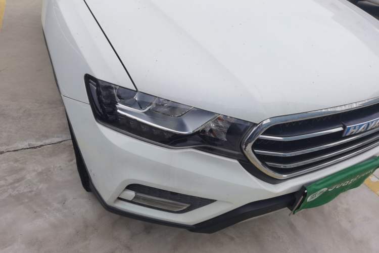 Used Haval H6 Coupe 2015 Blue Label 2.0T Automatic Two-Wheel Drive Prestige Model Right Front Headlight