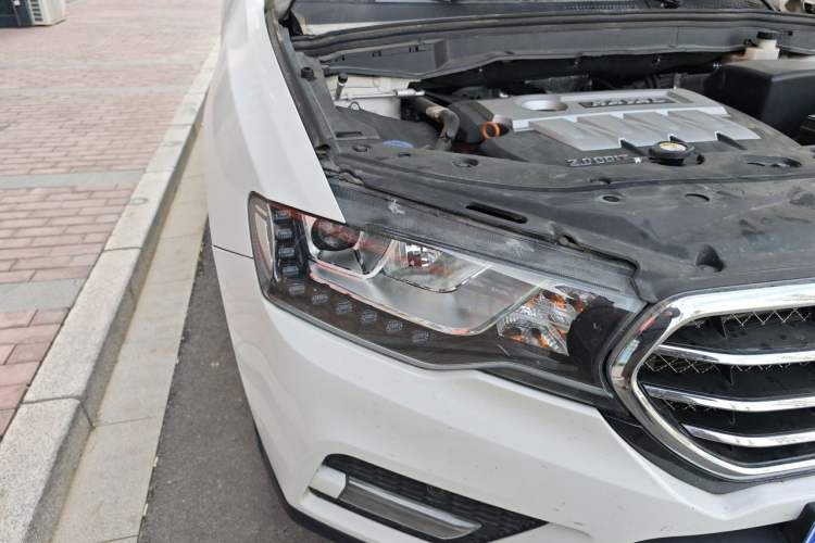 Used Haval H6 Coupe 2015 Blue Label 2.0T Automatic Two-Wheel Drive Prestige Model Right Front Headlight