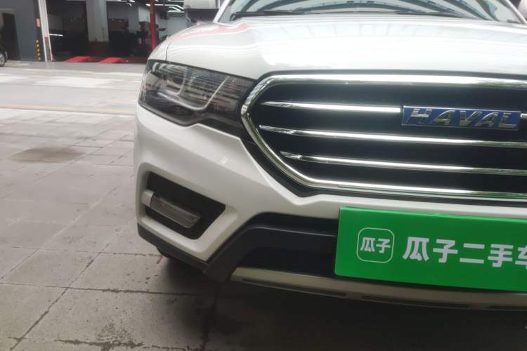 Used Haval H6 Coupe 2015 Blue Label 2.0T Automatic Two-Wheel Drive Prestige Model Right Front Headlight