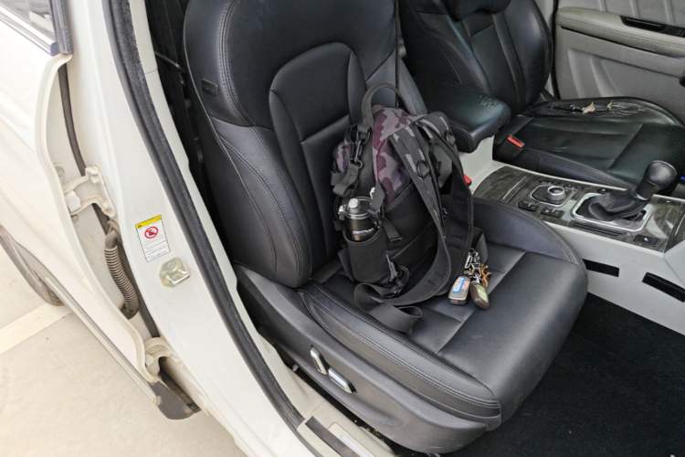 Used Haval H6 Coupe 2015 Blue Label 2.0T Automatic Two-Wheel Drive Elite Model Right Front Seat
