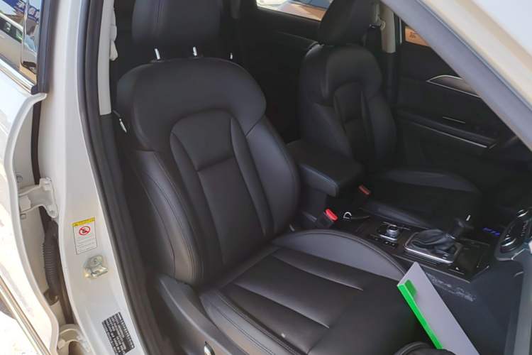 Used Haval H6 Coupe 2015 Blue Label 2.0T Automatic Two-Wheel Drive Prestige Model Right Front Seat