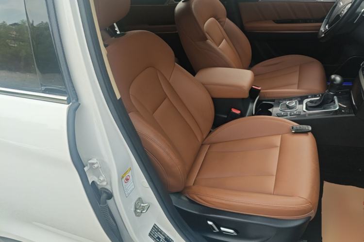 Used Haval H6 Coupe 2015 Blue Label 2.0T Automatic Two-Wheel Drive Prestige Model Right Front Seat