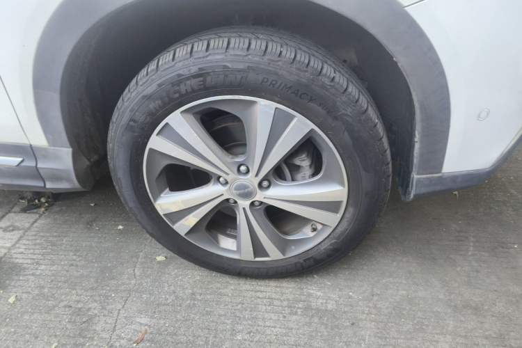 Used Haval H6 Coupe 2015 Blue Label 2.0T Automatic Two-Wheel Drive Elite Model Right Front Wheel Hub
