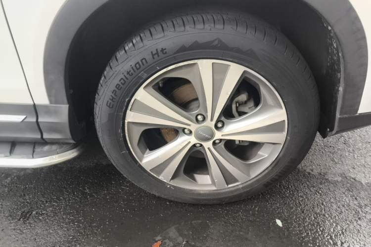 Used Haval H6 Coupe 2015 Blue Label 2.0T Manual Two-Wheel-Drive Elite Model Right Front Wheel Hub