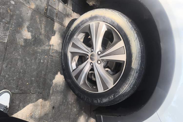 Used Haval H6 Coupe 2015 Blue Label 2.0T Automatic Two-Wheel Drive Prestige Model Right Front Wheel Hub