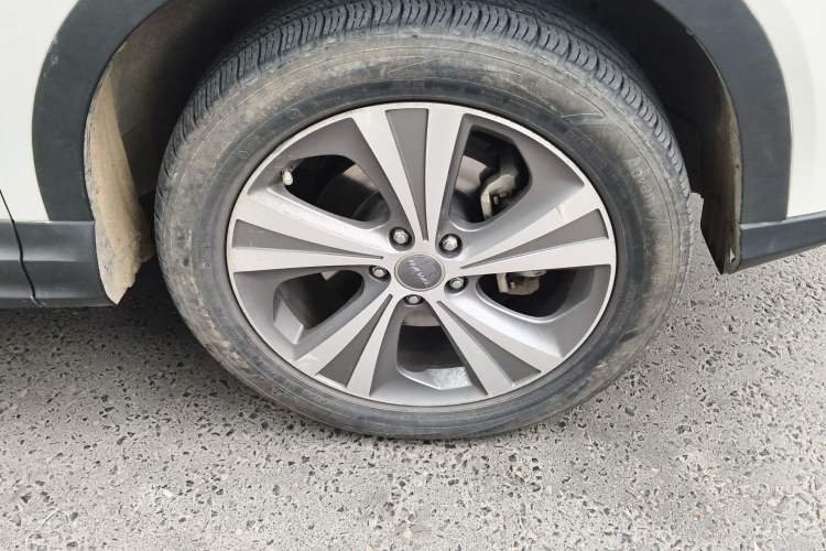 Used Haval H6 Coupe 2015 Blue Label 2.0T Manual 4x4 Elite Model Right Front Wheel Hub