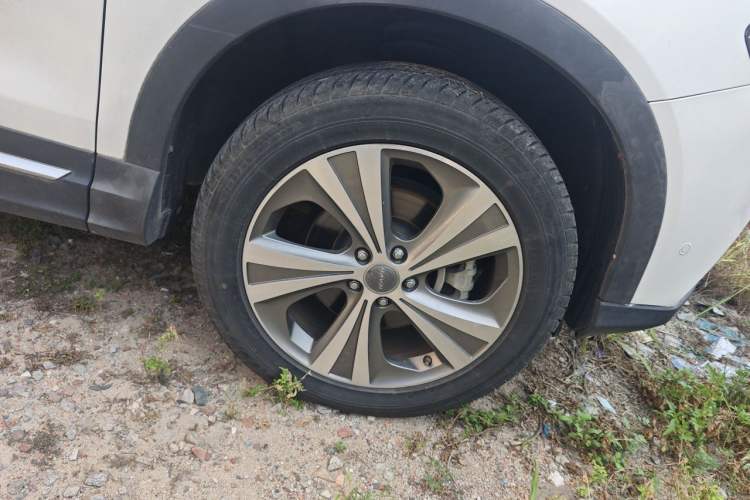 Used Haval H6 Coupe 2015 Blue Label 2.0T Automatic Two-Wheel Drive Prestige Model Right Front Wheel Hub