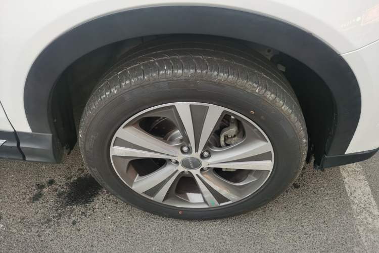 Used Haval H6 Coupe 2015 Blue Label 2.0T Automatic Two-Wheel Drive Elite Model Right Front Wheel Hub